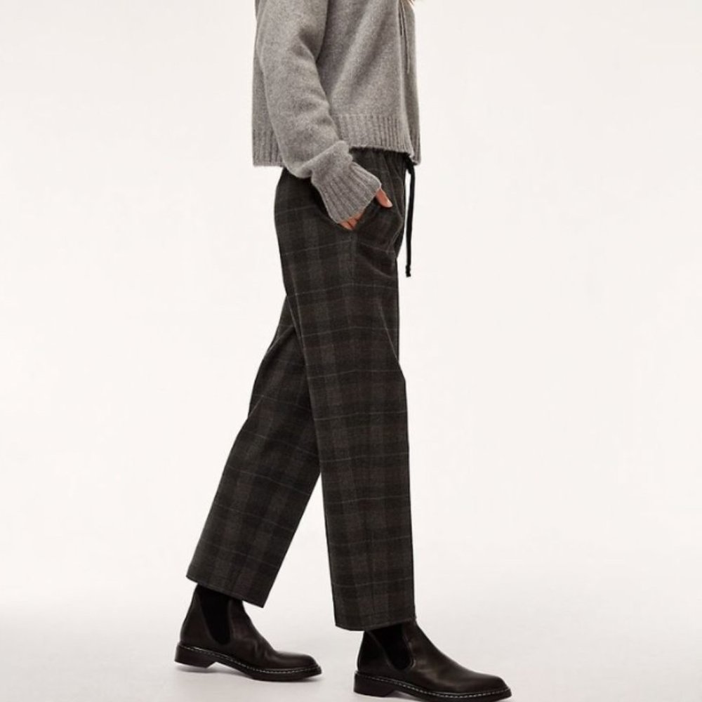 Aritzia / Babaton Jimmy pant in okeeffe plaid
